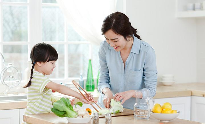 2023年江苏省暨南京市化妆品安全科普宣传活动拉开帷幕