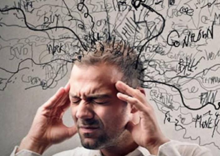 广州千人齐聚观看阅兵直播 老兵：我国军事发展日新月异